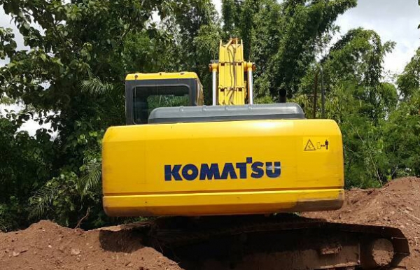 **2,300,000 บ.ต่อรอง/// แบคโฮ PC200 รุ่น 7 สวยๆ 5,xxx ชม.(5พันกว่า ชั่วโมง) **ขาย KOMATSU PC200-7 (ก่อนเป็น200-8) แบคโฮ สภาพสวยๆ ใช้งานน้อย มือเดียว ป้ายแดงๆ HYD.EXCAVATOR KOMATSU PC200-7 (รุ่นสุดท้ายก่อนเป็นPC200-8) เครื่องเดิม ปั้มเดิม ไฟฟ้าเต็ม ครบทุกจ