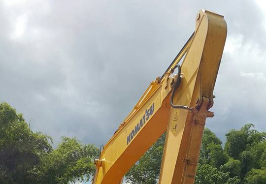 **2,300,000 บ.ต่อรอง/// แบคโฮ PC200 รุ่น 7 สวยๆ 5,xxx ชม.(5พันกว่า ชั่วโมง) **ขาย KOMATSU PC200-7 (ก่อนเป็น200-8) แบคโฮ สภาพสวยๆ ใช้งานน้อย มือเดียว ป้ายแดงๆ HYD.EXCAVATOR KOMATSU PC200-7 (รุ่นสุดท้ายก่อนเป็นPC200-8) เครื่องเดิม ปั้มเดิม ไฟฟ้าเต็ม ครบทุกจ