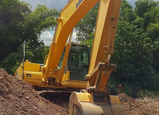 **2,300,000 บ.ต่อรอง/// แบคโฮ PC200 รุ่น 7 สวยๆ 5,xxx ชม.(5พันกว่า ชั่วโมง) **ขาย KOMATSU PC200-7 (ก่อนเป็น200-8) แบคโฮ สภาพสวยๆ ใช้งานน้อย มือเดียว ป้ายแดงๆ HYD.EXCAVATOR KOMATSU PC200-7 (รุ่นสุดท้ายก่อนเป็นPC200-8) เครื่องเดิม ปั้มเดิม ไฟฟ้าเต็ม ครบทุกจ