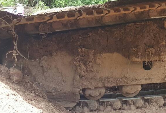 **2,300,000 บ.ต่อรอง/// แบคโฮ PC200 รุ่น 7 สวยๆ 5,xxx ชม.(5พันกว่า ชั่วโมง) **ขาย KOMATSU PC200-7 (ก่อนเป็น200-8) แบคโฮ สภาพสวยๆ ใช้งานน้อย มือเดียว ป้ายแดงๆ HYD.EXCAVATOR KOMATSU PC200-7 (รุ่นสุดท้ายก่อนเป็นPC200-8) เครื่องเดิม ปั้มเดิม ไฟฟ้าเต็ม ครบทุกจ