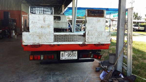 ขาย รถบรรทุกสไลค์ ถูกๆครับ ราคาต่อลองได้ สภาพพร้อมใช้งาน สนใจติดต่อ 081-7682048 คุณจิรสิน