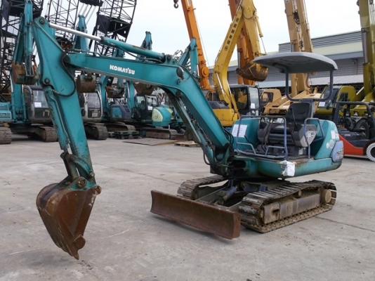 โคมัตสุ PC30-7E #28163 รถนำเข้ามาจากญี่ปุ่นนะคะ สภาพพร้อมใช้งาน จอกที่นิคมบางปะอิน อยุธยา ติดต่อ ใหม่ 061-4194022