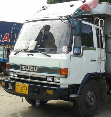 หกล้อ อีซูซุ FSR 32F195ปี38ห้างแท้ สภาพดีสวยบางเดิมทั้งคัน พร้อมใช้งาน ทะเบียนพร้อมโอน