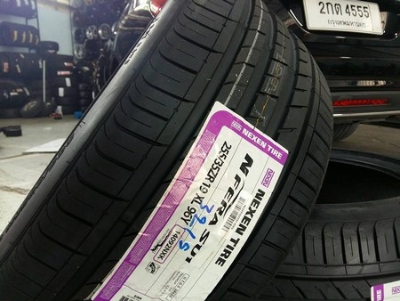 ยาง NEXEN N-FERA SU1 255/35R19 เส้นละ 6,000 บาท