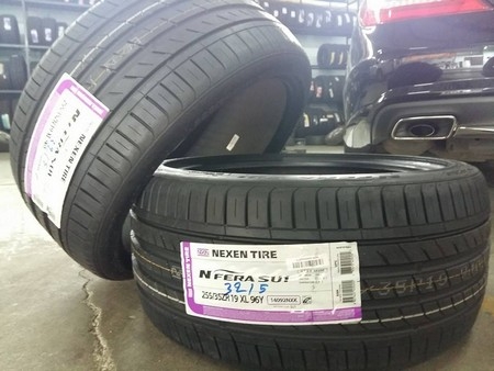 ยาง NEXEN N-FERA SU1 255/35R19 เส้นละ 6,000 บาท