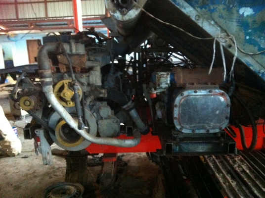 ขายรถเกี่ยวข้าว ส.ทวีอุ้ม 520000 บาท