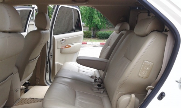 TOYOTA FOTUNER 3.0 V