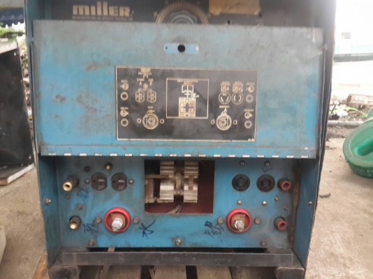 ขายตู้เชื่อม MILLER ตัวใหญ่เก่านอกถูกๆ 15,000 ฿