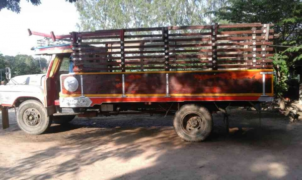 ขาย 6 ล้อหน้ายาว เคร่ื่อง 6BF1185 แรง ปั้มคอยาว มีสโลว์เกียร์กลาง ช่วงล่างใหญ่ฟูโซ่ ราคาต่อรองได้ ทะเบียนพร้อมโอน