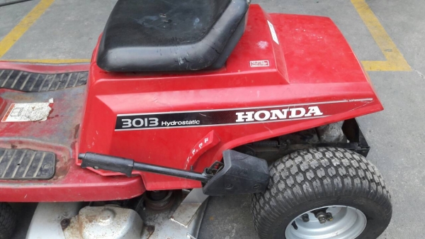 รถตัดหญ้านั่งขับ honda 3013 2ใบตัด