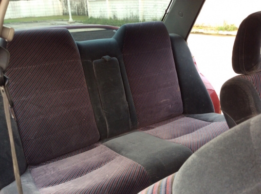 ขายรถสวย มาสด้า 323 ปี93 ตัวท็อป เครื่องหัวฉีด 1.6 ออโต้ แก๊สLPGหัวฉีด เพาเวอร์ ไฟฟ้าทั้งคัน ปรับข้างไฟฟ้า ภายในสวยจัด แอร์เย็นฉ่ำ ตัวถังเดิมๆสวยไม่มีชนสีเงาสวย แม็กเดิมๆ รถขับดีมาก พร้อมใช้ได้เลยครับ ขายด่วน