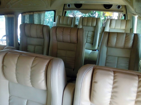 ขายดาวน์ รถตู้ ปี 05 VIP 9 ที่นั่ง