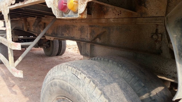 ขายถูกๆ มี 2พ่วง ลูกพ่วง ดั้ม 2เพา สภาพพร้อมใช้งาน ราคาถูกๆ 145,000บ ราคาโดนใจ (ไม่มีเล่มทะเบียน)  มีใบซื้อขายให้ ครับ