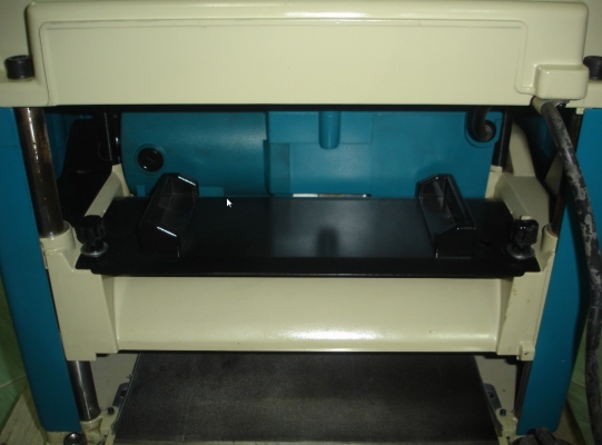 ขายเครื่องรีดไม้สภาพดีมากๆ ยี่ห้อMAKITAรุ่น2012NBใบ12นิ้ว พร้อมใช้งาน