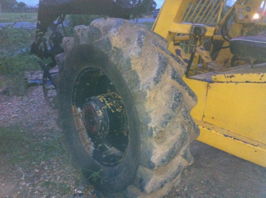 ขาย รถคีบอ้อย 3 ล้อ เครื่องดอยซ์  ไฮโดรลิคดี