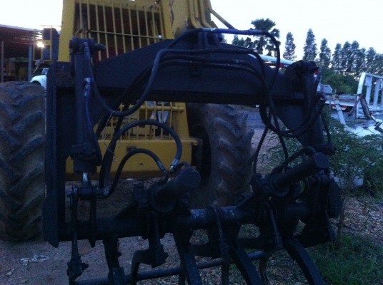 ขาย รถคีบอ้อย 3 ล้อ เครื่องดอยซ์  ไฮโดรลิคดี