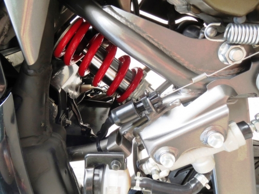 KSR โฉมห้าง ไม่ถึงปี เดิมแท้ดี ไม่มีบิวด์ เพียง 40,900 บาทเท่านั้น KSR โฉมห้าง ไม่ถึงปี เดิมแท้ดี ไม่มีบิวด์ เพียง 40,900 บาทเท่านั้น