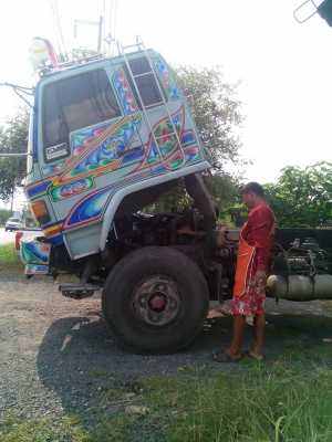 สิบล้อ อีซูซุ FXZ 23NFPF185โบว์อินเตร์ 2เพา สโลส ดั้มมีเนียม สภาพนางฟ้าสวยกริบ ทะเบียนพร้อมโอน ราคา 890,000บ ต่อรองได้ ครับท่าน