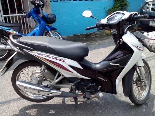 ขาย Honda Wave 110 i ปี 56 สตาร์ทมือ สภาพสวย มีรอยบังลมล่างด้านขวานิดหน่อย,เครื่องดี เล่มทะเบียน+เอกสาร พร้อมโอน