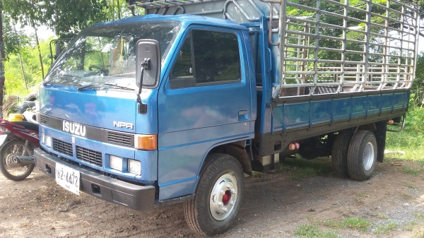 ขายหกล้อกลาง ISUZU NPR-115 ปี37 เอฟหลัง สภาพพร้อมใช้