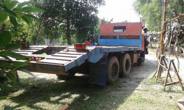 10ล้อบรรทุกรถเกี่ยว แบคโคร200 เครื่องเกียร์ ดีครัชซีสวย