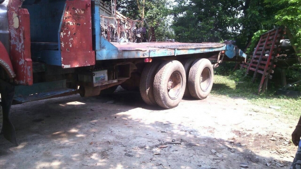 10ล้อบรรทุกรถเกี่ยว แบคโคร200 เครื่องเกียร์ ดีครัชซีสวย