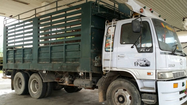 ขายสิบล้อเพลาเดียว ฮีโน่ เอฟ18 แอร์เย็น เพาเวอร์ ทิฟฟี่ วางหัวสิงห์ไฮเทคลงเล่มแล้ว เครื่องดี คัสซีสวย