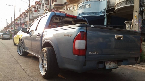 ขายรถกระบะ isuzu 4ประตู รถปี 2005 ของแต่งให้ตามรูปครับ โช้ค 4 ต้น แม็ค 18"หน้า 9.5 หลัง 10.5 ล้อ rp ปั้ม 12 หัวฉีด 8 รู ทำตาก ช่วงล่างทำแล้วครับ ท่อเลสทั้งใบ ให้หมดครับ ราคา 285,000 บาท สนใจติดต่อได้ครับ 0826336557 โป้งครับ รับแลกรับเทรินทุกรุ่นครับ. ขายรถกระบะ isuzu 4ประตู รถปี 2005 ของแต่งให้ตามรูปครับ โช้ค 4 ต้น แม็ค 18"หน้า 9.5 หลัง 10.5 ล้อ rp ปั้ม 12 หัวฉีด 8 รู ทำตาก ช่วงล่างทำแล้วครับ ท่อเลสทั้งใบ ให้หมดครับ ราคา 285,000 บาท สนใจติดต่อได้ครับ 0826336557 โป้งครับ รับแลกรับเทรินทุกรุ่นครับ.