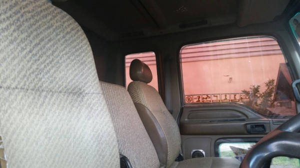 หกล้อ อีซูชุ FRR195 ดั้ม5คิว แอร์ เวอร์ ทิฟฟี ยาง8.25 สภาพดีสวยพร้อมใช้ ทะเบียนพร้อมโอน