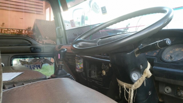 หกล้อ อีซูชุ FRR195 ดั้ม5คิว แอร์ เวอร์ ทิฟฟี ยาง8.25 สภาพดีสวยพร้อมใช้ ทะเบียนพร้อมโอน