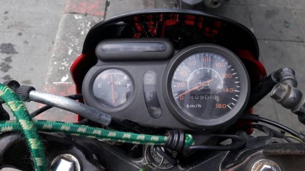 ขาย HONDA NovaTena ครัชมือ เครื่องดี,สภาพชุดสีพอใช้ได้ ชุุดสีท่อนกลางด้านขวาไม่มี เล่มพร้อมชุดโอน ขาย HONDA NovaTena ครัชมือ เครื่องดี,สภาพชุดสีพอใช้ได้ ชุุดสีท่อนกลางด้านขวาไม่มี เล่มพร้อมชุดโอน