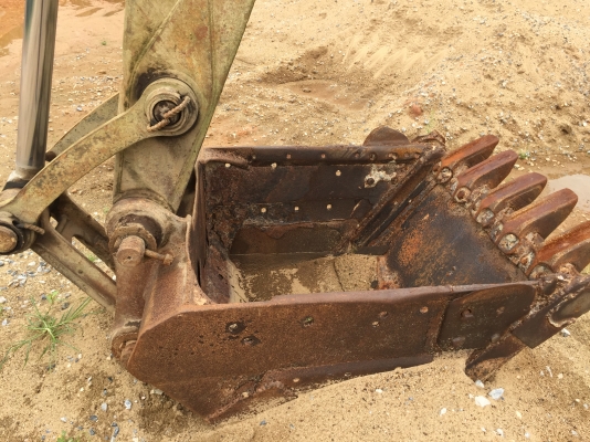 รถขุดSUMITOMO 280 EA รถเดิม ขาวแดง..รถใช้งานอยู่ โซ่หนา เครื่องแห้ง ปั้มแห้ง..