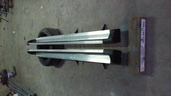 บันไดเสริมข้าง วีโก้ แค๊บ  ของแท้ถอด ไม่คด ไม่ดุ้ง มีขาครบ