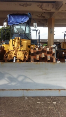 ชายรถบด4ล้อหนาม4คัน