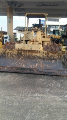 ชายรถบด4ล้อหนาม4คัน