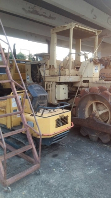 ชายรถบด4ล้อหนาม4คัน