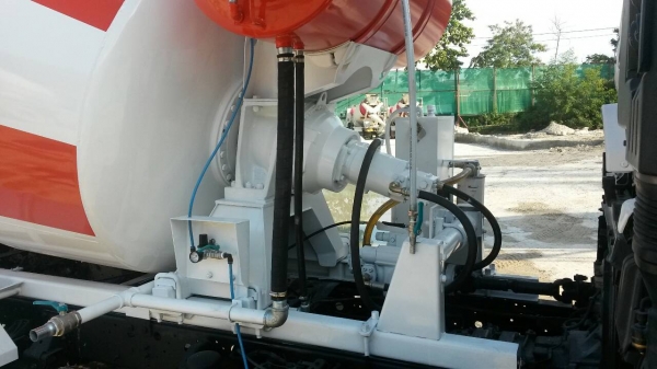 รับติดตั้งโม่ปูน ตัดต่อคัทซี เคาะปะผุทำสี