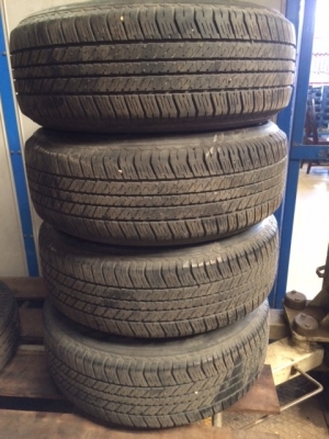 ขายยาง 265/65R17 พร้อมแม็กติดรถฟอร์ดแลนเจอร์ ขายยาง 265/65R17 พร้อมแม็กติดรถฟอร์ดแลนเจอร์