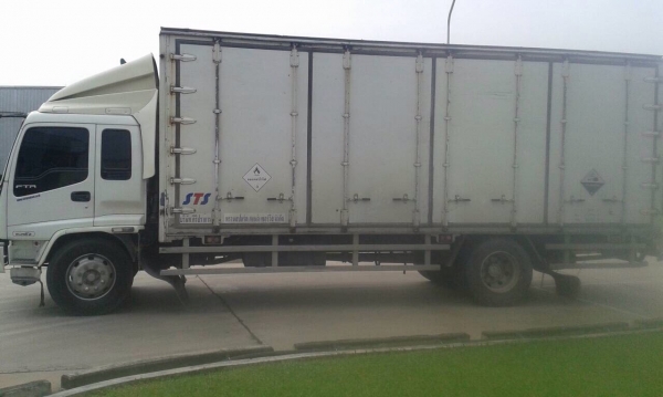 ขายรถบรรทุกอีซุซุ 6 ล้อ ยาว7.20 เมตร สภาพสวย พร้อมใช้งาน ขายรถบรรทุกอีซุซุ 6 ล้อ ยาว7.20 เมตร สภาพสวย พร้อมใช้งาน