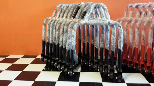 ขาย สแตนยกรถ bigbike หรือรุ่นอื่นๆงานเกด A ทนทานแข็งแรงมีสองสีให้เลือก ขาย สแตนยกรถ bigbike หรือรุ่นอื่นๆงานเกด A ทนทานแข็งแรงมีสองสีให้เลือก