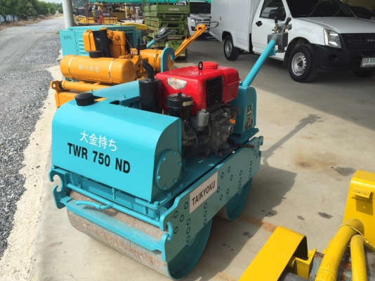 รถบดเดินตามTaikyokuรุ่นTWR750ND มือสองญี่ปุ่นสั่นสะเทือนได้เครื่องดีเซล สภาพดีพร้อมใช้งาน มีให้เลือกหลายคัน หลายขนาด