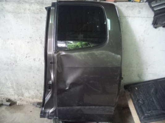 ขายประตูหน้า แค็ป เชฟ โคโลราโด ขายประตูหน้า แค็ป เชฟ โคโลราโด