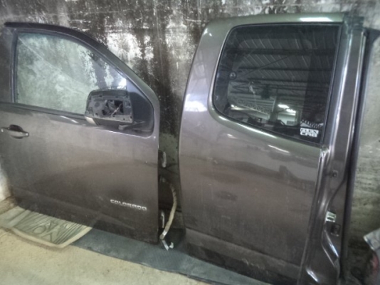 ขายประตูหน้า แค็ป เชฟ โคโลราโด