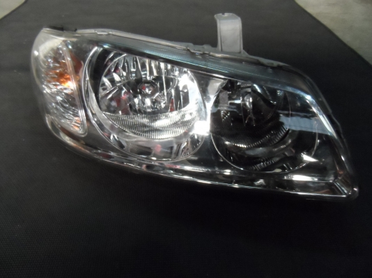 ขาย ไฟหน้า Nissan  Sunny Neo ตัว2 นิสสัน ซันนี่ นีโอ อะไหล่รถยนต์ มือสอง