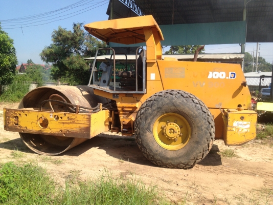 ขายรถบดสั่นสะเทือน    2 เพลา