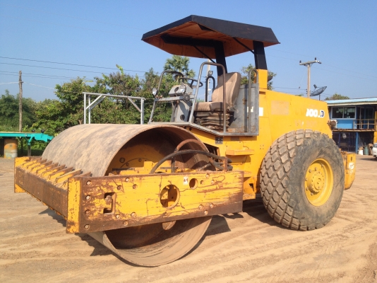 ขายรถบดสั่นสะเทือน    2 เพลา