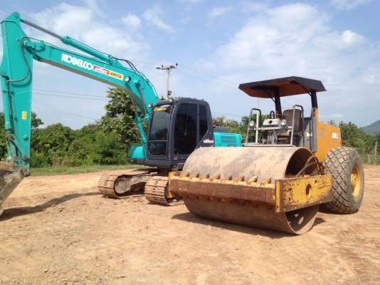 ขายรถบดสั่นสะเทือน    2 เพลา