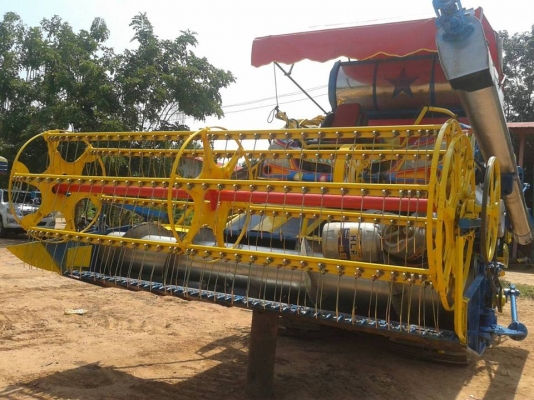 ขายรถเกี่ยวข้าวเกษตร พัฒนาปี53 ปลดหนี้ เครื่อง6HH1โบ เครื่องดี ช่วงล่างเต็ม ตู้ดี บิ้วใหม่าภาพพร้อมลงงาน เอกสารจากบริษัท ปั๊มดี