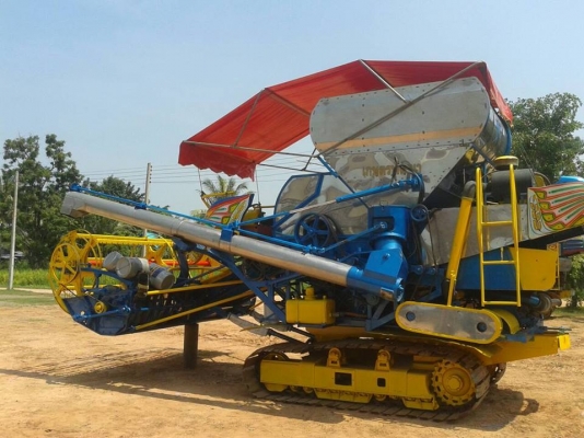 ขายรถเกี่ยวข้าวเกษตร พัฒนาปี53 ปลดหนี้ เครื่อง6HH1โบ เครื่องดี ช่วงล่างเต็ม ตู้ดี บิ้วใหม่าภาพพร้อมลงงาน เอกสารจากบริษัท ปั๊มดี