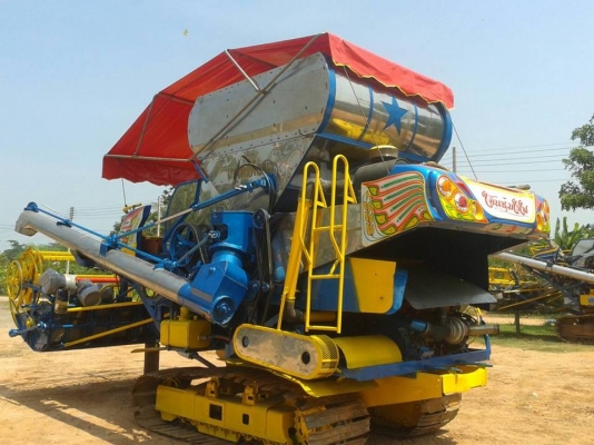 ขายรถเกี่ยวข้าวเกษตร พัฒนาปี53 ปลดหนี้ เครื่อง6HH1โบ เครื่องดี ช่วงล่างเต็ม ตู้ดี บิ้วใหม่าภาพพร้อมลงงาน เอกสารจากบริษัท ปั๊มดี